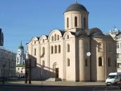 Церква Пирогощі